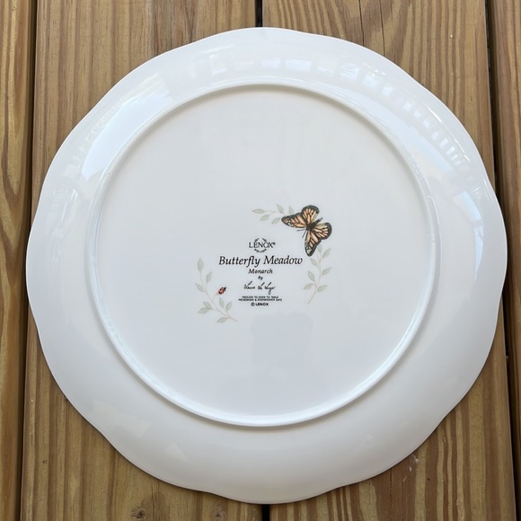 Lenox Butterfly Meadow Monarch by Louise de Luyer Plate - Picture 2 of 3